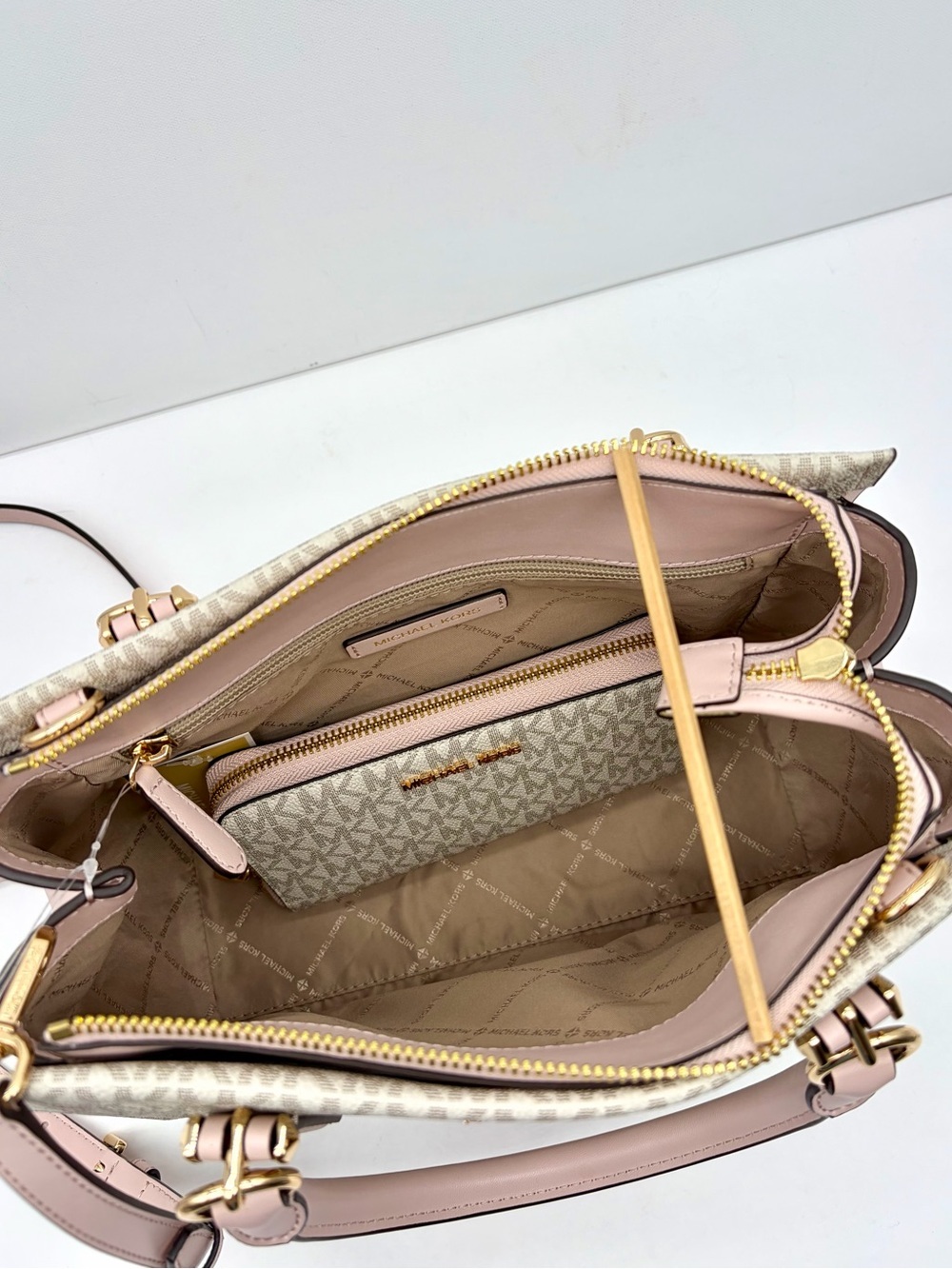 Michael Kors Marilyn Medium Satchel Crossbody Bag And Wallet Set - Picture 6 of 15